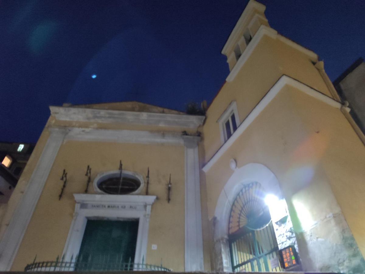 Casetta Al Vomero Neapel Exterior foto